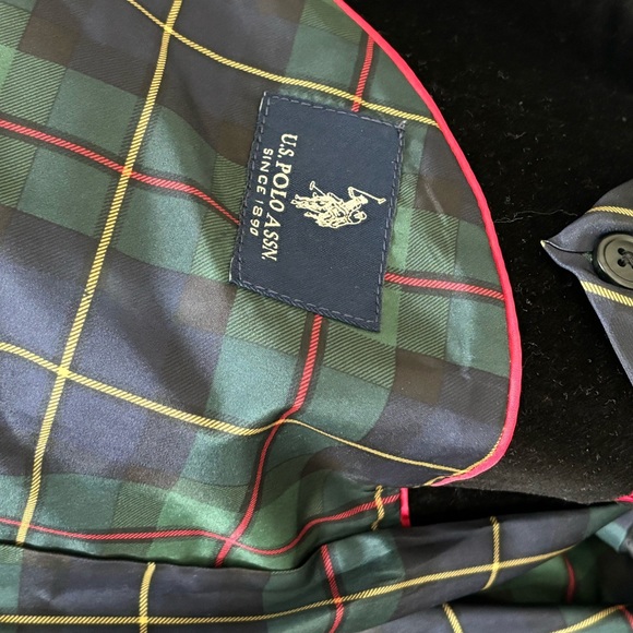 US polo Association, black velvet jacket, size extra large - Picture 3 of 5